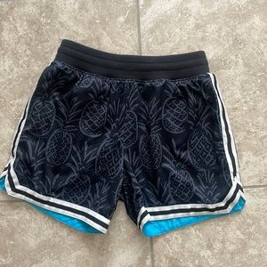 Mens chubbies pinapple basketball shorts S